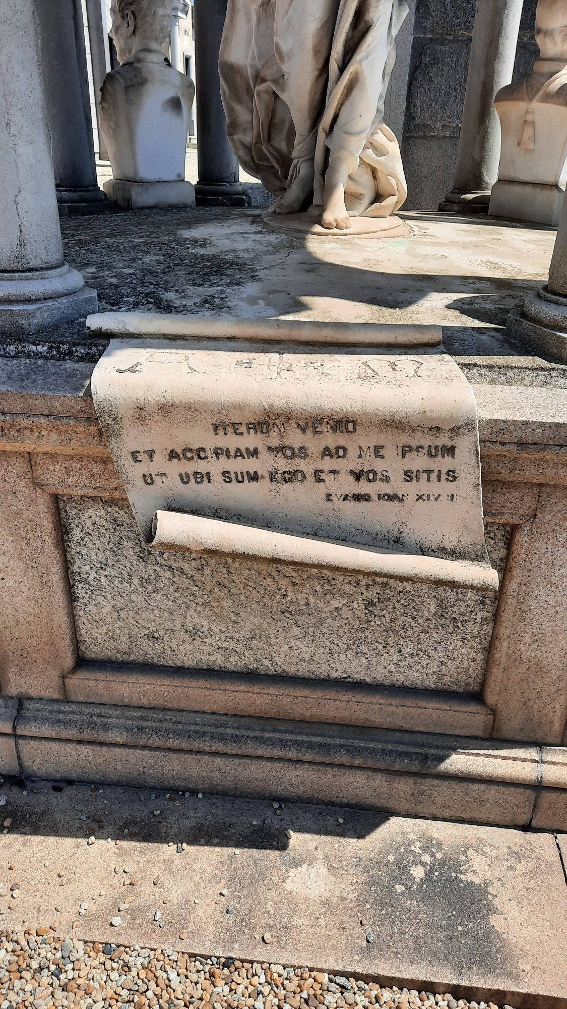 Vittorio Colomiatti's tomb, Chieri - 04.jpg